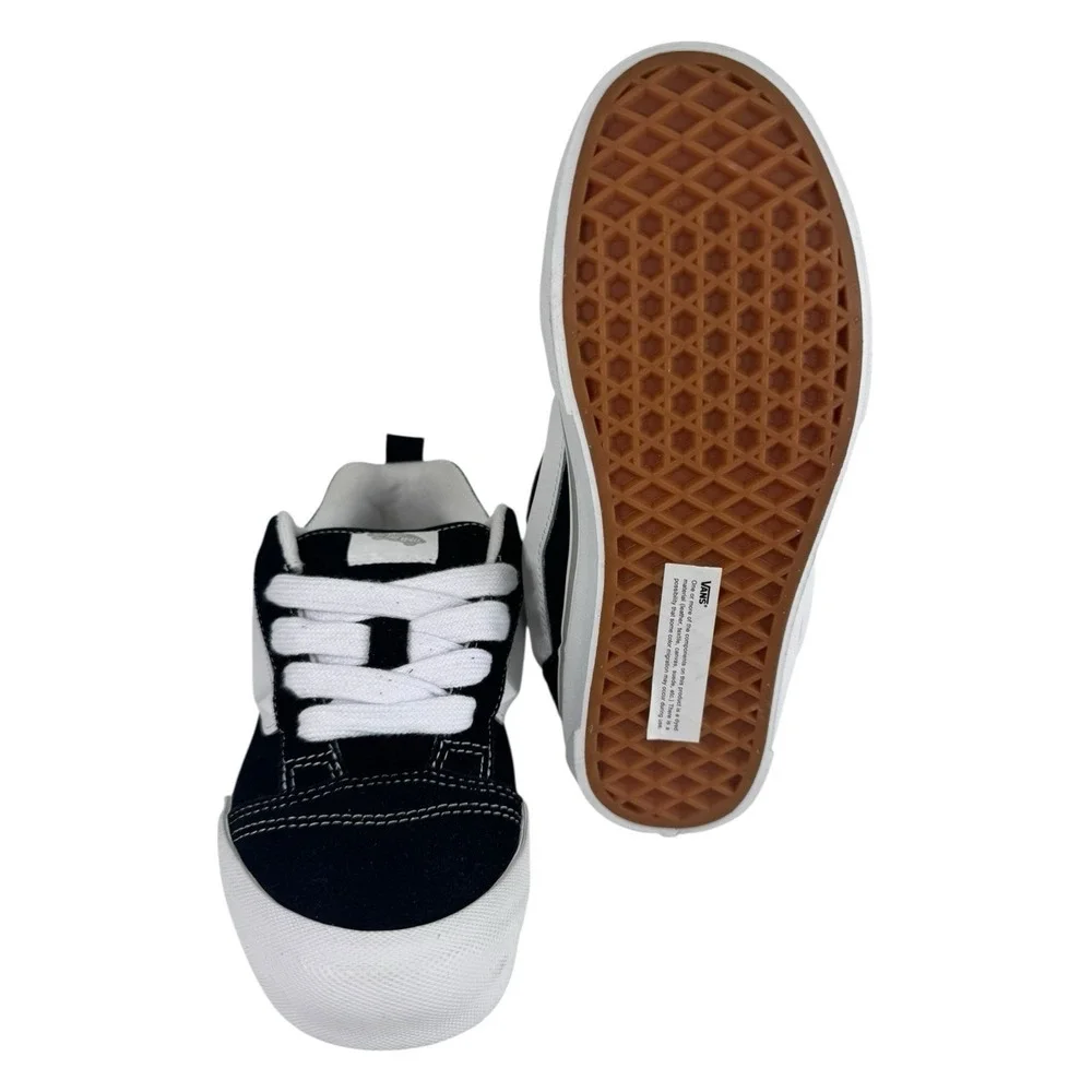 Vans Knu Skool VN0009QC6BT Junior Size 5.5 No Box